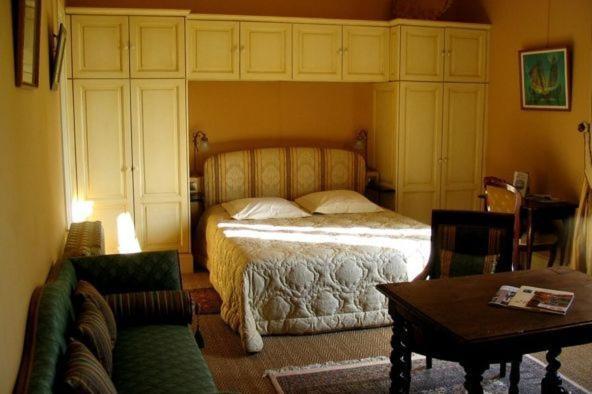 Chateau Belles Graves Bed & Breakfast Pomérols Стая снимка