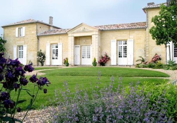 Chateau Belles Graves Bed & Breakfast Pomérols Екстериор снимка